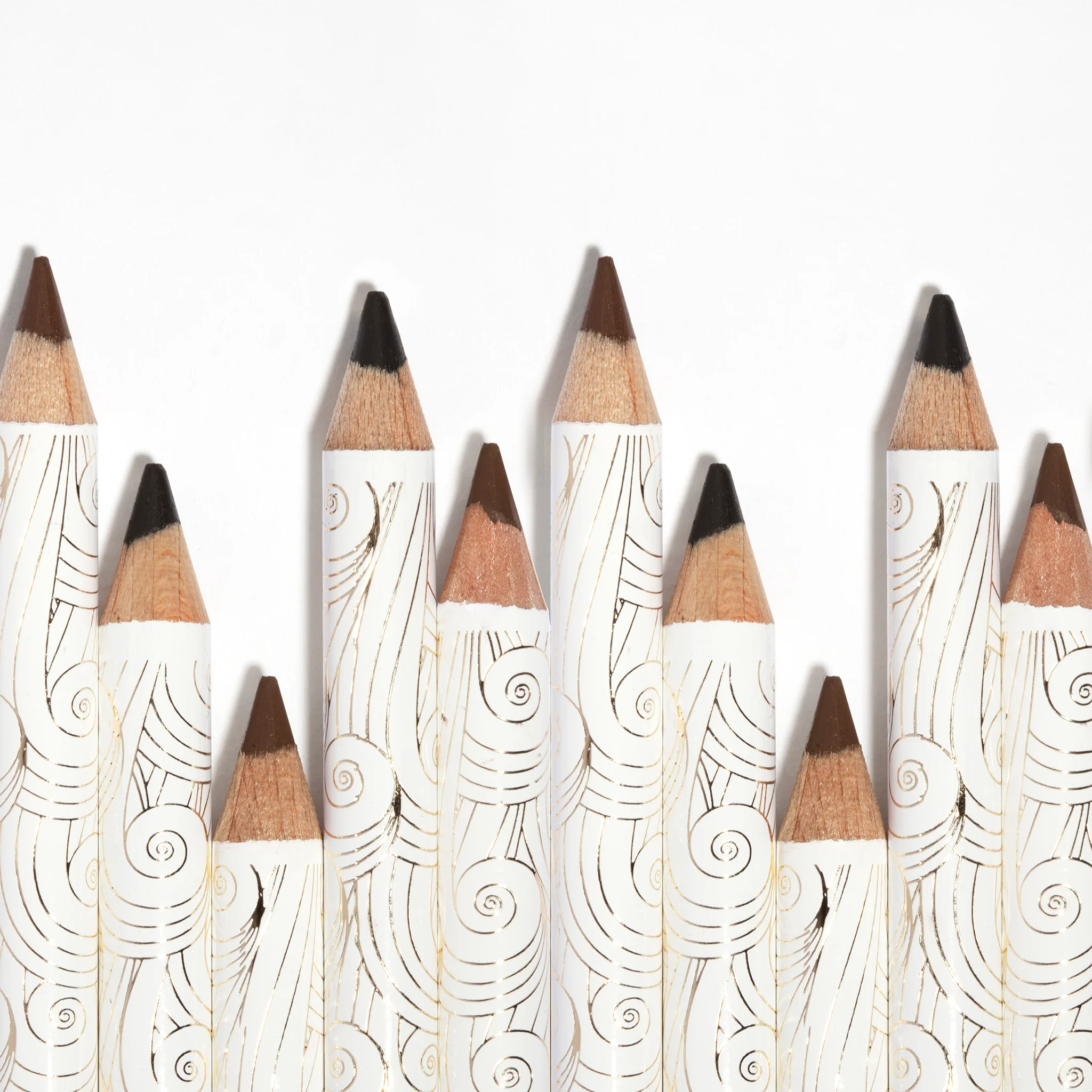 Vegan Waterproof Eyeliner - Image 3